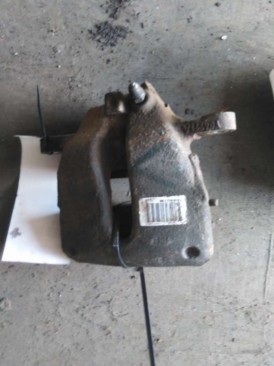 Bremsecaliper venstre foran til Peugeot 2008, 2013-2019 (Type I)  (4401 P8)