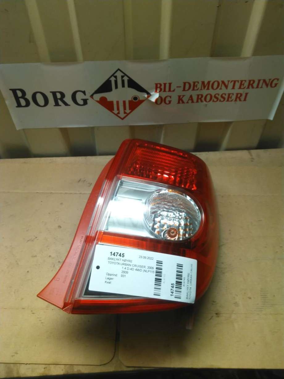 Baklykt høyre til Toyota Urban Cruiser, 2009-2014  (8155152670)