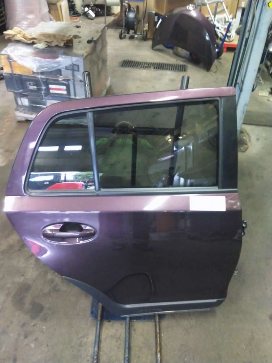 Dør høyre bak til Toyota Urban Cruiser, 2009-2014  (6711352190)