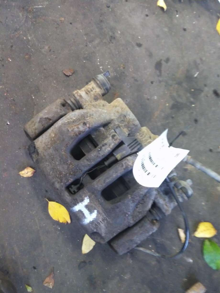 Bremsecaliper høyre foran til Mercedes Vito, 2014-->> (W447) (W447) (A 447 420 01 83)