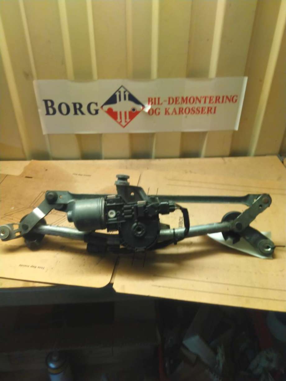 Viskermotor frontrute komplett m/overføring til Toyota Avensis 2009-2015 (Type III, Fase 1) (8501005080|)