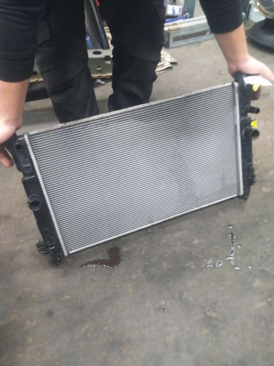 Radiator (automat gir) til Toyota Yaris 2020-->> (Type IV)  (16400K0050|)