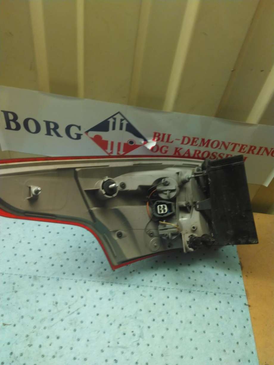 Baklykt høyre ytre til Ford Focus 2014-2018 (Type III, Fase 2)  (2033085|F1EB-13404-DB|)