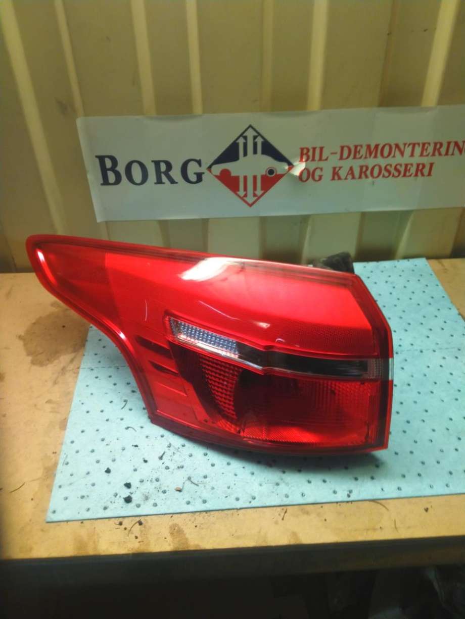 Baklykt venstre ytre til Ford Focus, 2014-2018 (Type III, Fase 2)  (2033123)