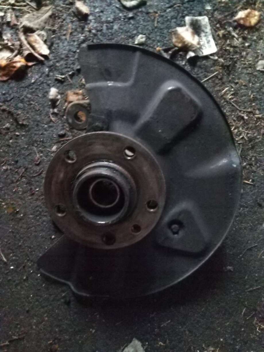 Hjulspindel venstre foran til VW Transporter / Caravelle 2009-2015 (Fase 2) (T5) (T5) (7H8 407 257 C|)