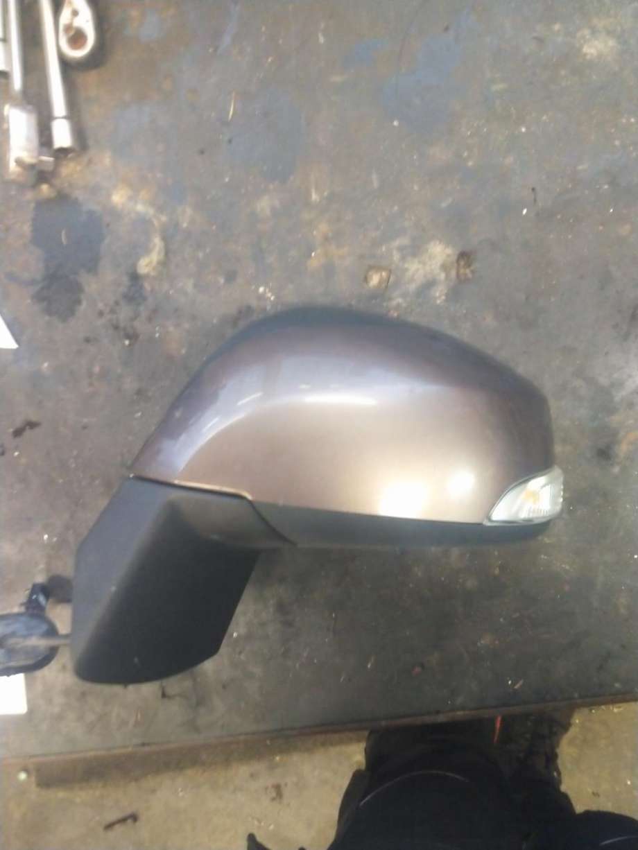 Speil venstre til Renault Scenic, 2009-2016 (Type III) (963021615R)