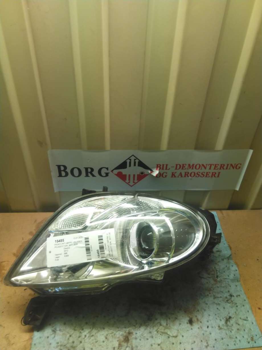 Frontlykt høyre halogen til Peugeot iOn 2011-2020  (6206 W9|)