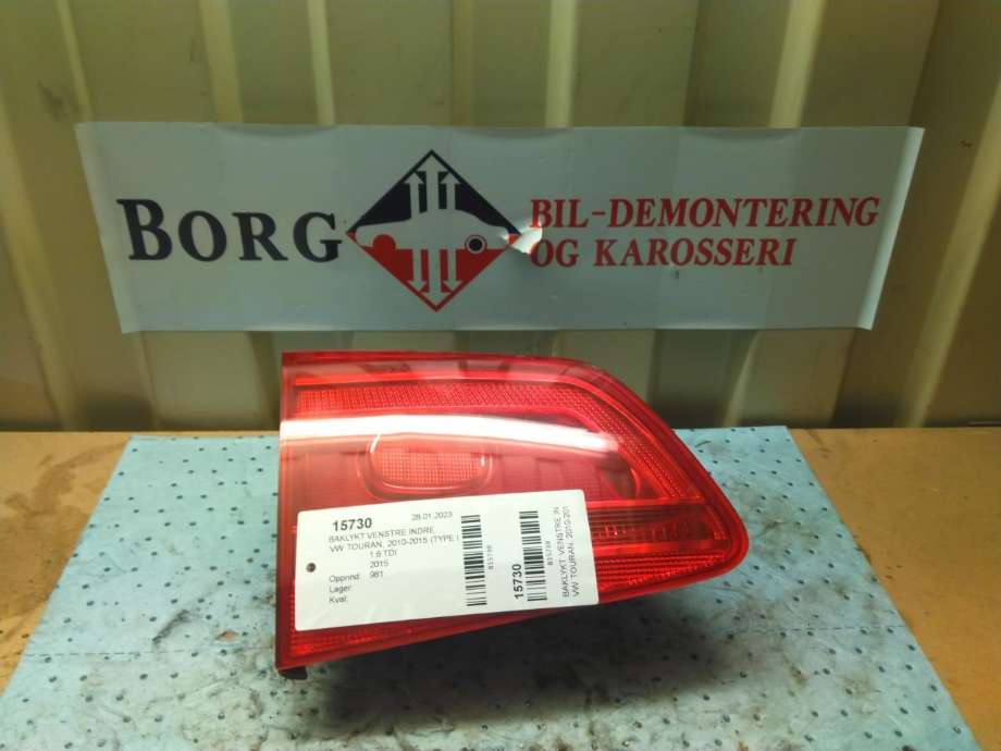 Baklykt venstre indre til VW Touran, 2010-2015 (Type I, Fase 3)  