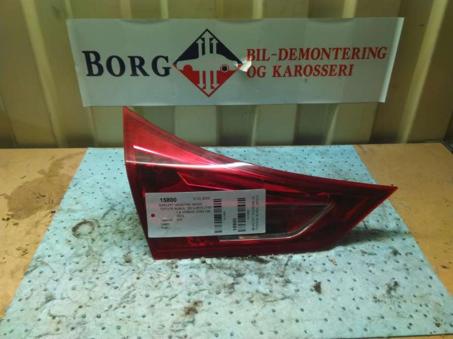 Baklykt venstre indre til Toyota Auris, 2013-2015 (Type II, Fase 1)  (8159402460)