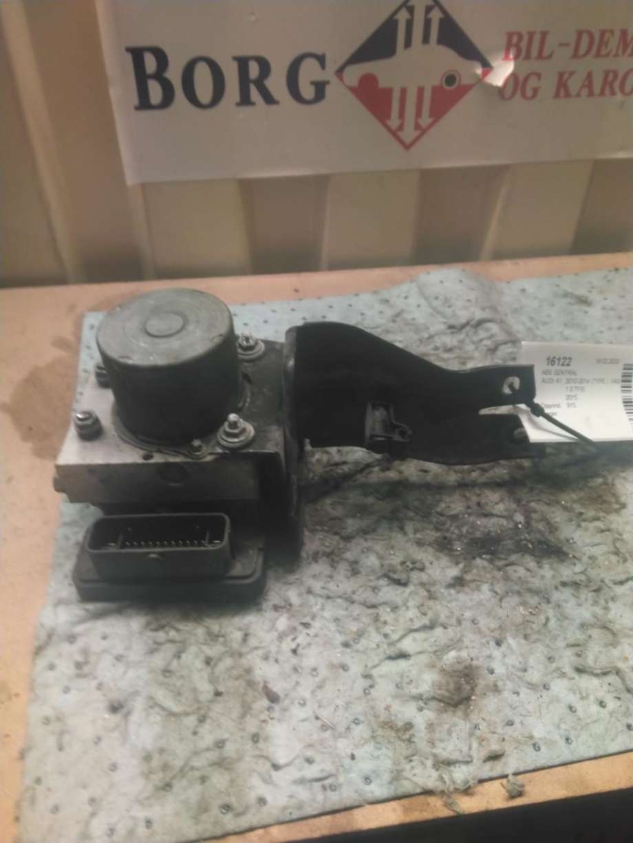 ABS sentral til Audi A1, 2010-2014 (Type I, Fase 1)  (6C0 614 517 J)