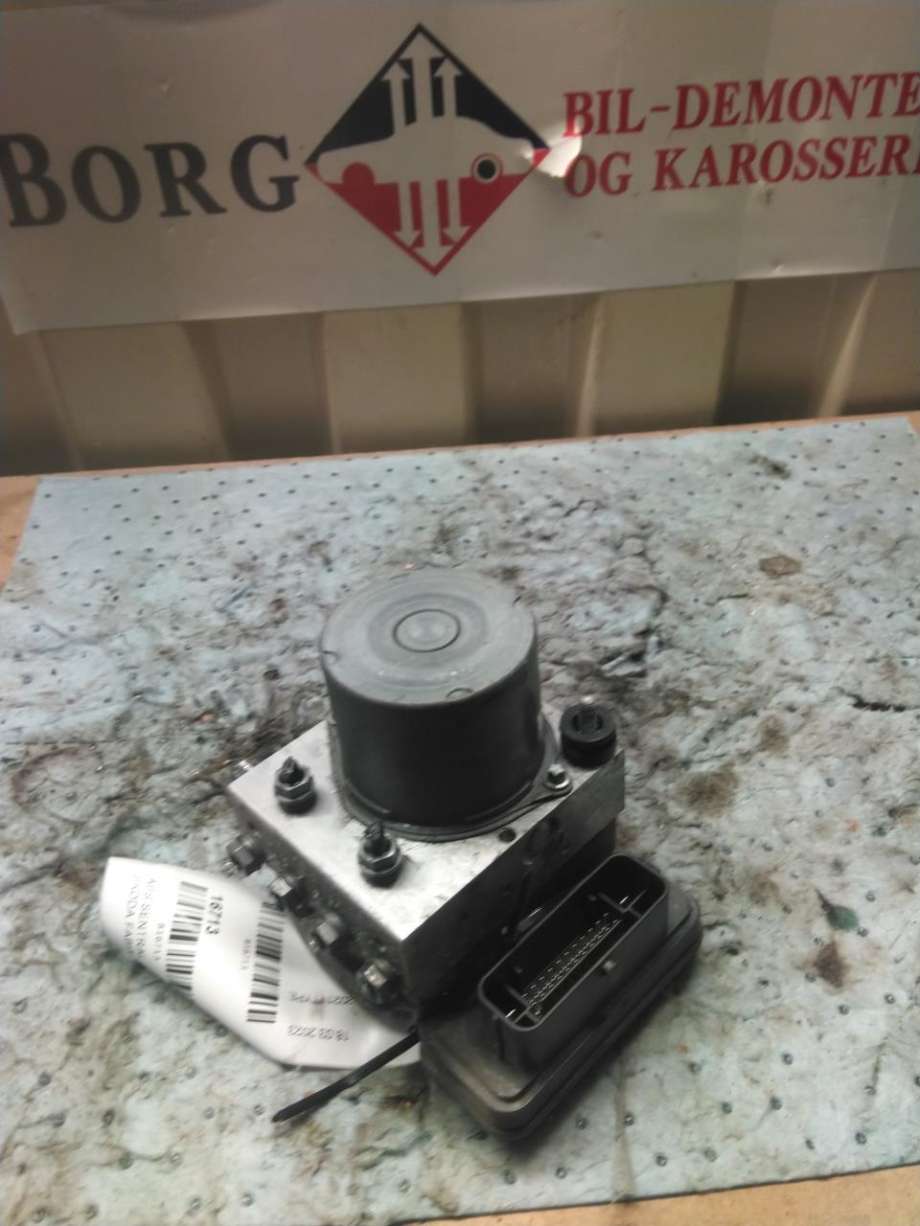 ABS sentral til Škoda Fabia, 2014-2021 (Type III)  (6C0 614 517 T)