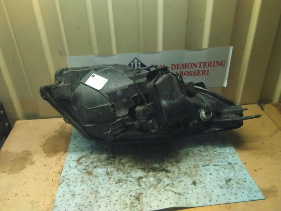 Frontlykt venstre halogen til Mercedes Citan 2012-2021 (W415) (W415) (A4158260101|)