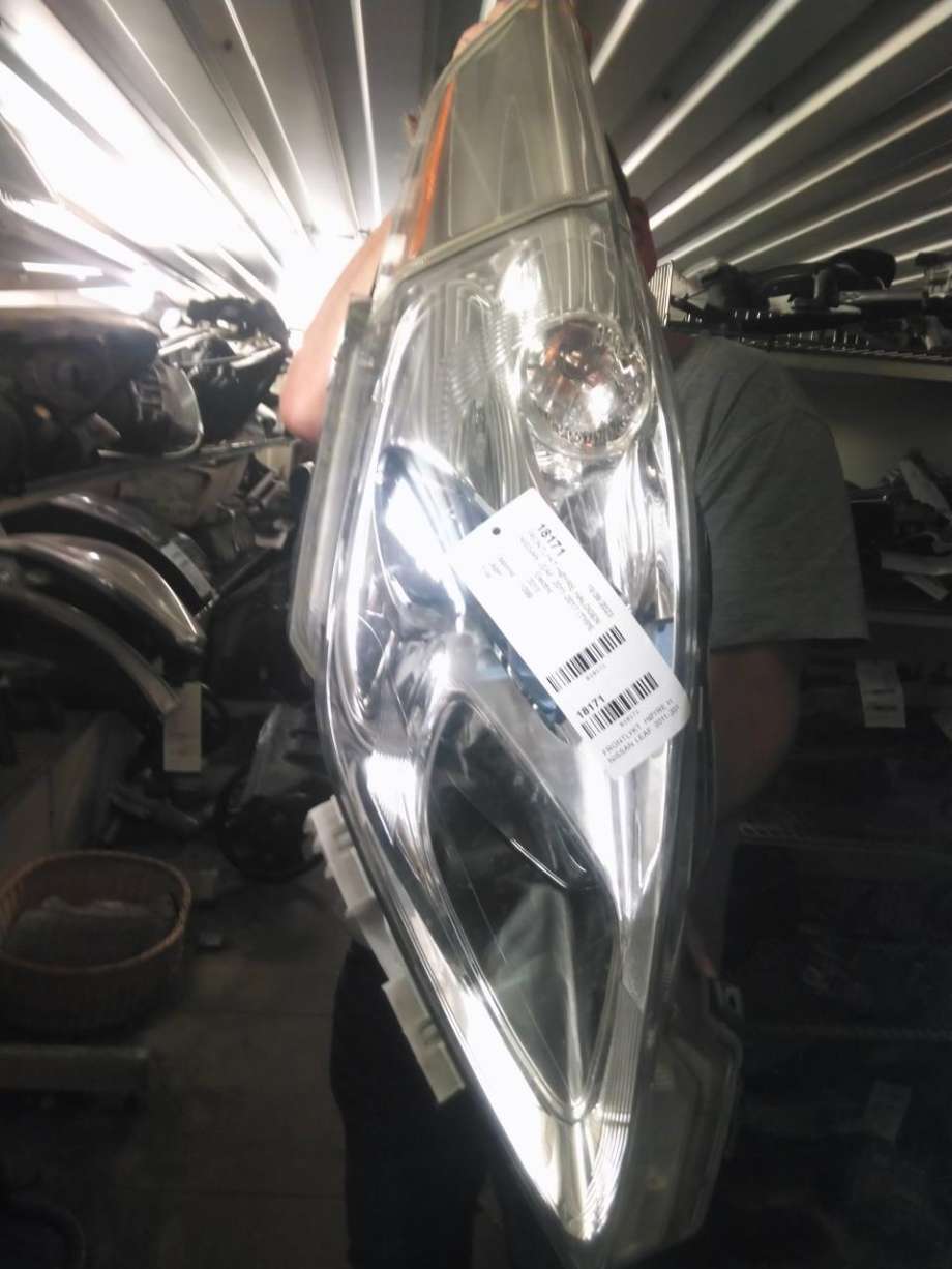 Frontlykt høyre halogen til Nissan Leaf, 2011-2017 (Type I)  (26010 3NF5A)