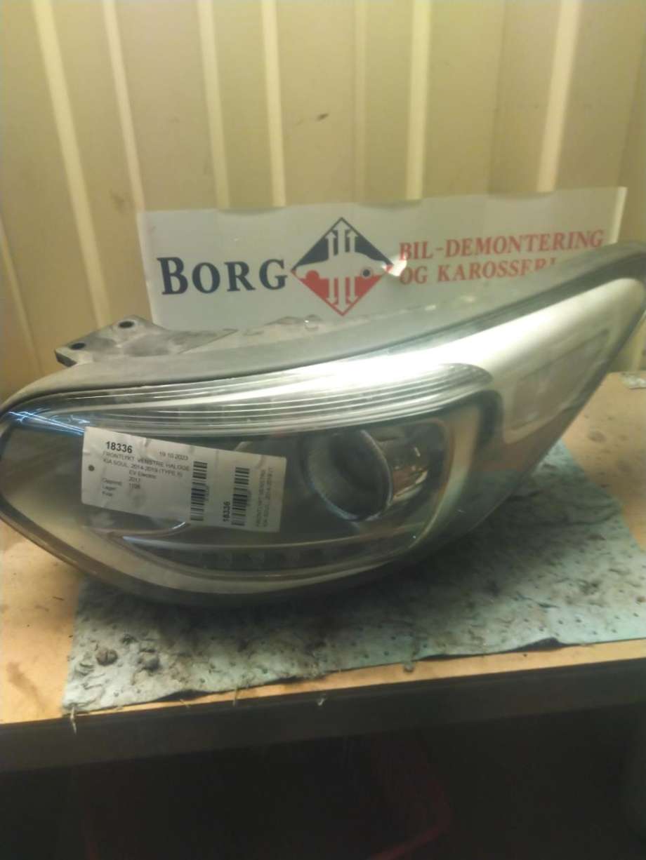 Frontlykt venstre halogen til Kia Soul, 2014-2019 (Type II)  (92101E 40101D)