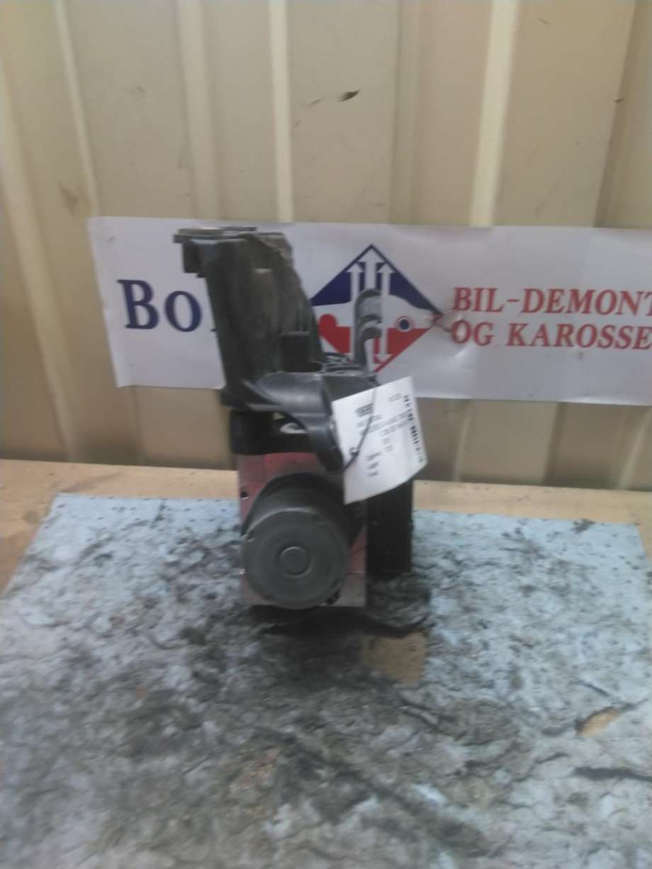 ABS sentral til Mercedes E-Klasse 2009-2013 (Fase 1) (W212) (W212) (A2124314812|)