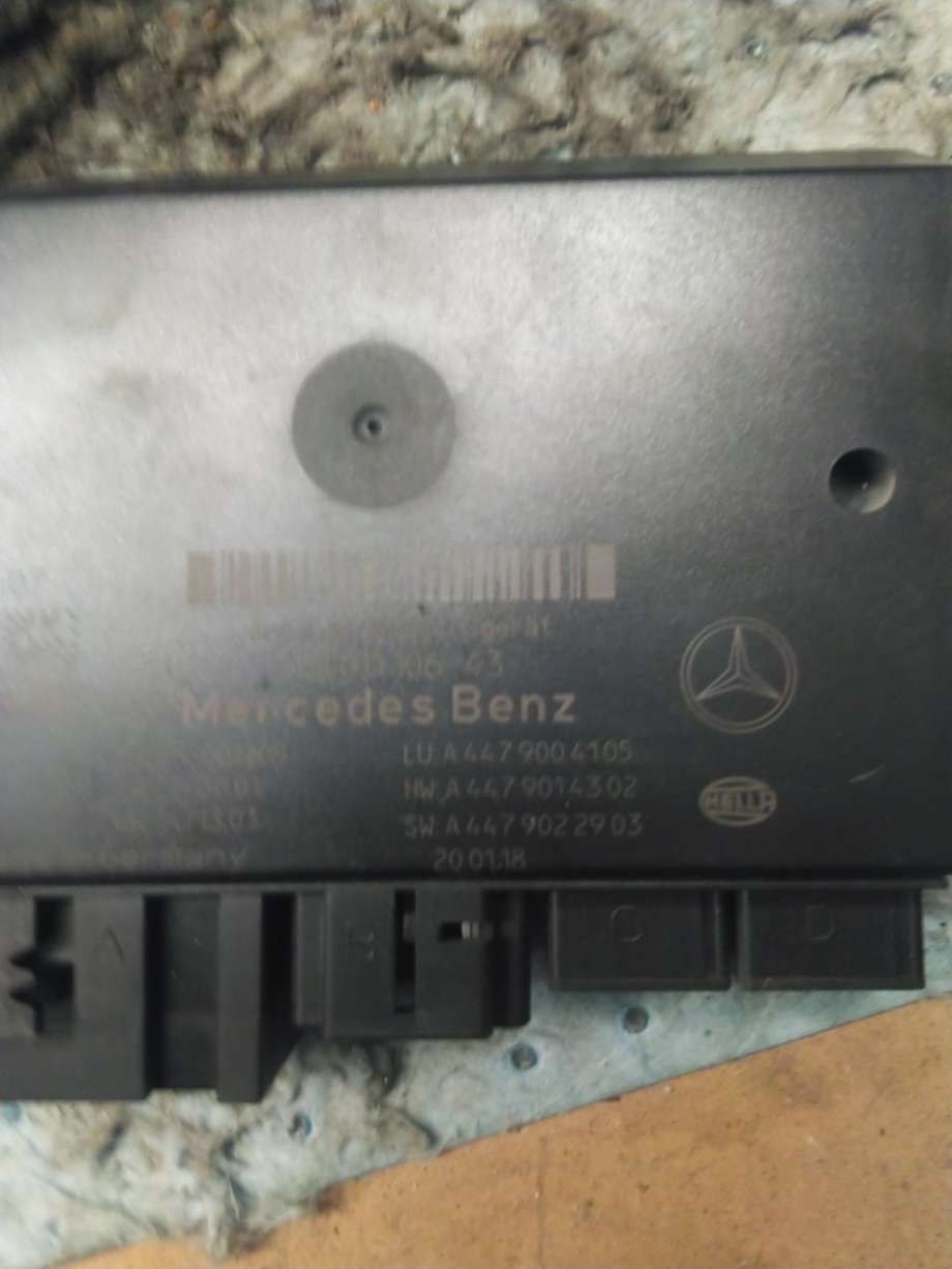 Styreenhet hengerfeste til Mercedes Vito, 2014-->> (W447) (W447) (A 447 900 41 05)