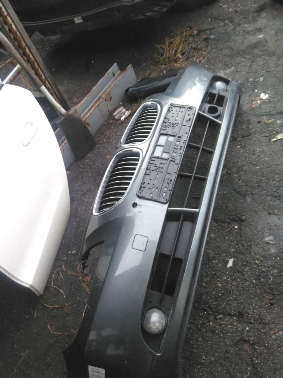 Støtfanger foran til BMW 5-Serie 2003-2010 (E60/E61) (E60/E61) (51 11 7 111 740|)