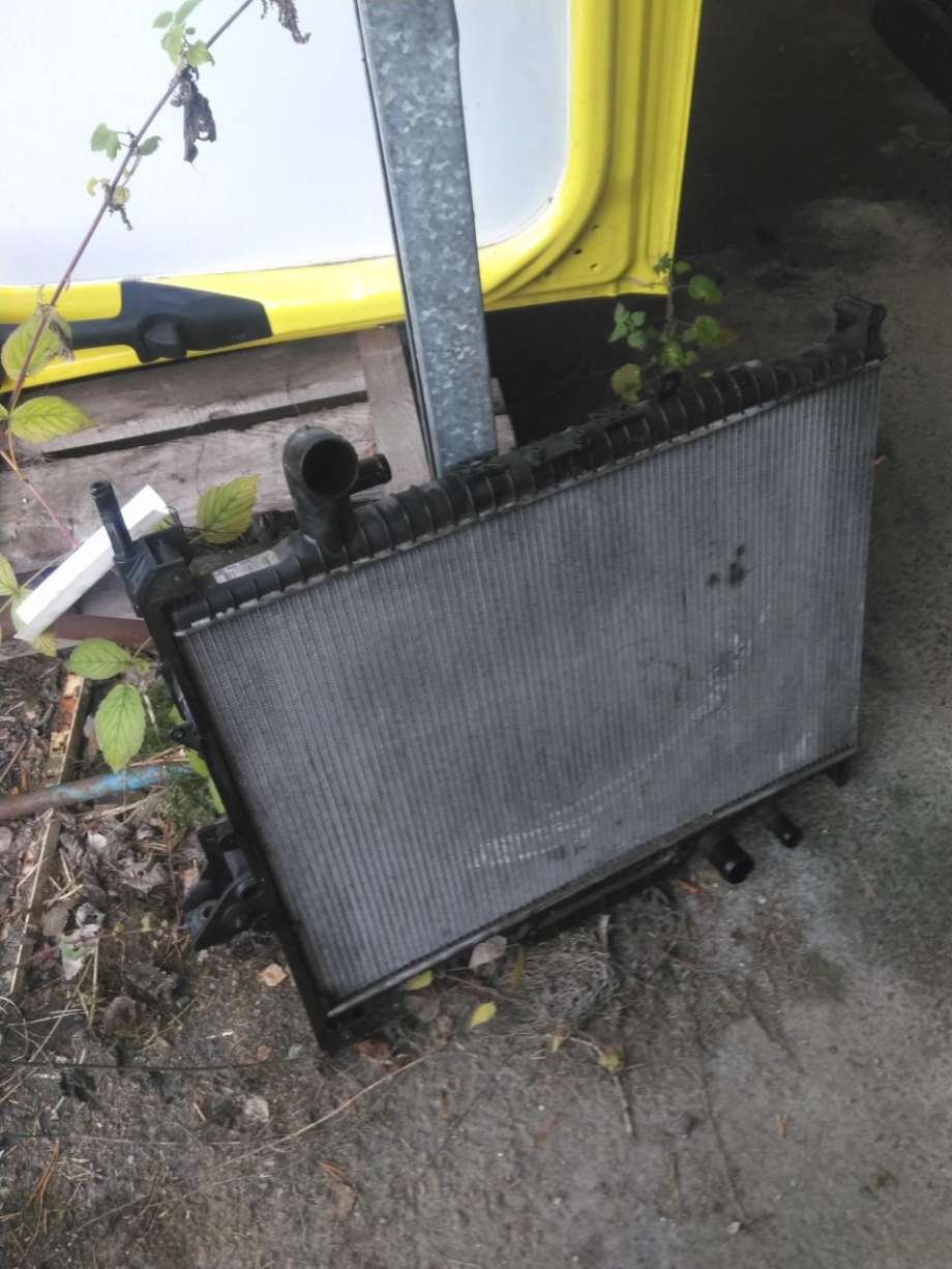Radiator (automat gir) til Land Rover Discovery, 2009-2017 (Type IV)  (LR015561)