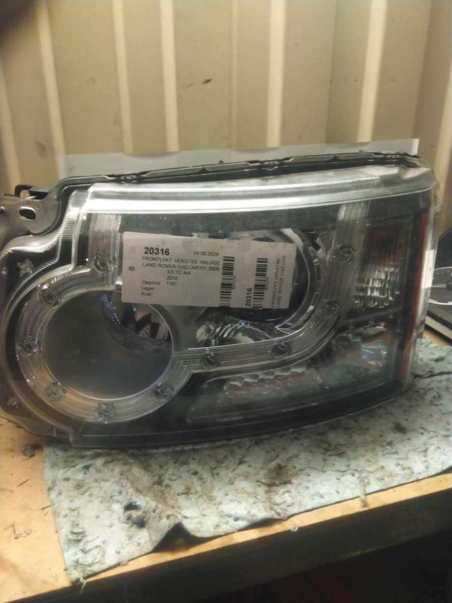 Frontlykt venstre halogen til Land Rover Discovery, 2009-2017 (Type IV)  (LR013990)