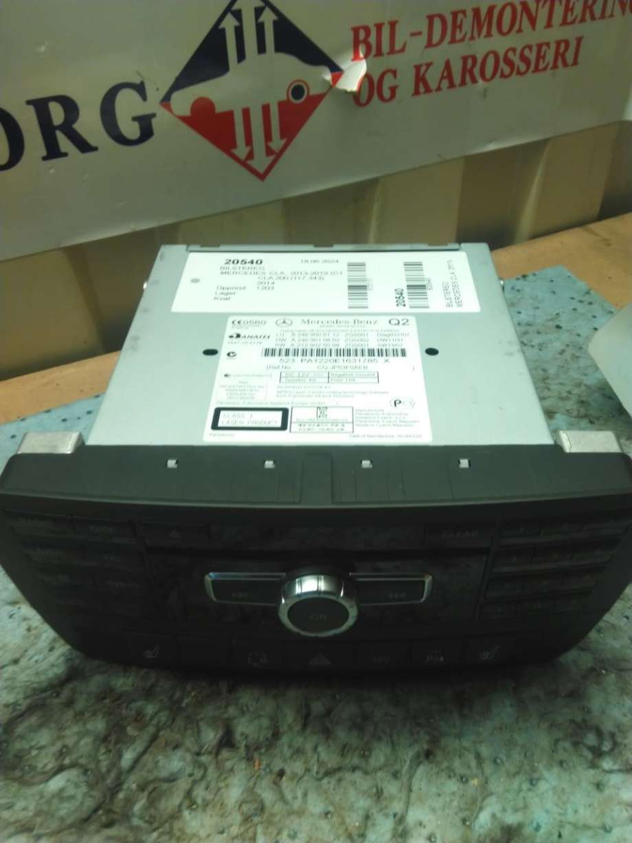 Bilstereo til Mercedes CLA, 2013-2019 (C117) (C117) (A 246 900 01 12)