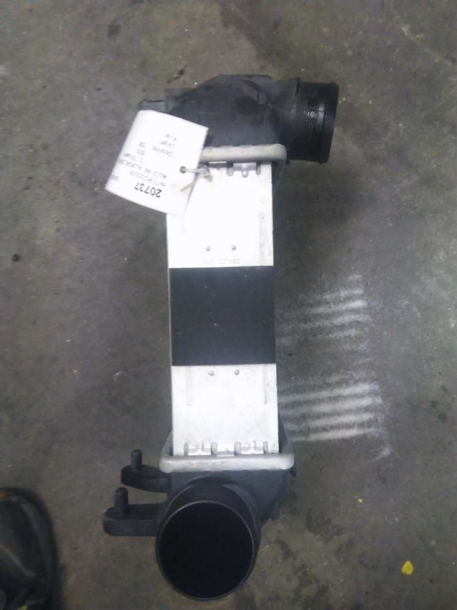 Intercooler til Audi A6, Allroad 2008-2011 (Type II, Fase 2) (C6) (C6) (4F0 145 805 AC - VENSTRE|4f0 145 806 t - Høyre|)