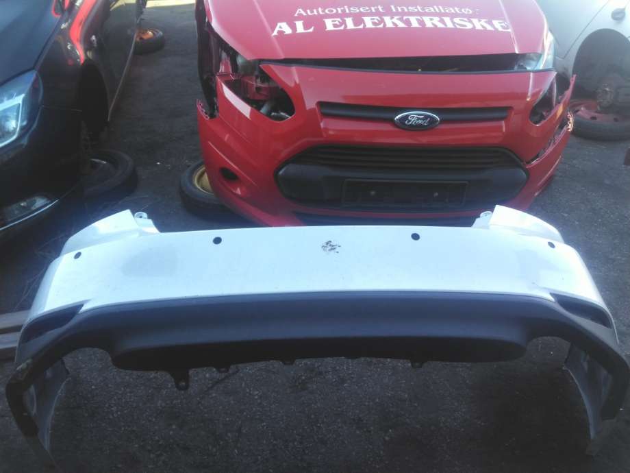 Støtfanger bak til Toyota Camry, 2019-->>  (5215933989)