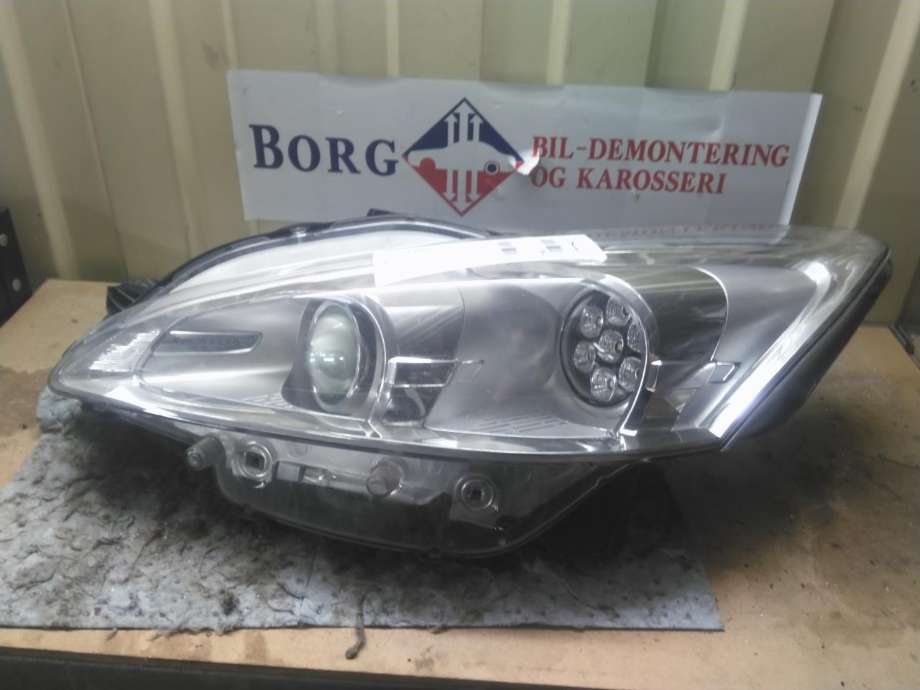Frontlykt venstre xenon til Peugeot 508, 2011-2014 (Type I, Fase 1)  (6208 W5)