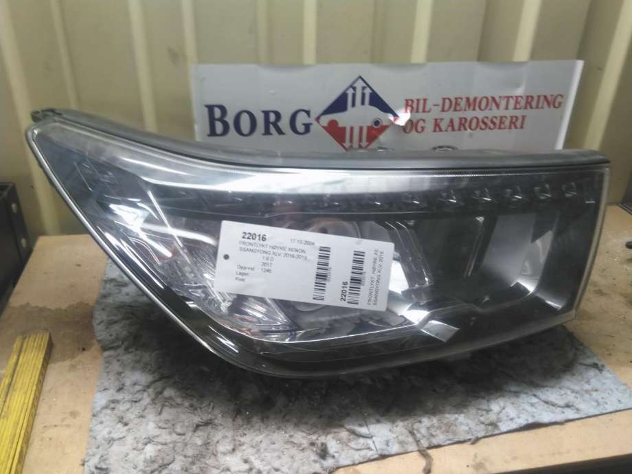Frontlykt høyre xenon til SsangYong XLV, 2016-2019  