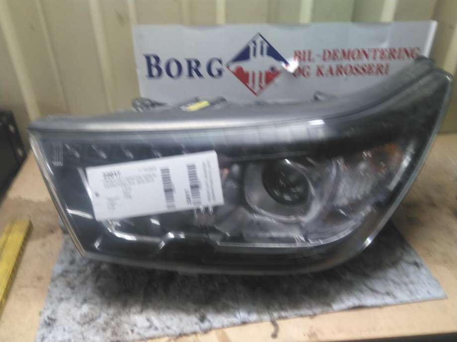 Frontlykt venstre xenon til SsangYong XLV, 2016-2019  