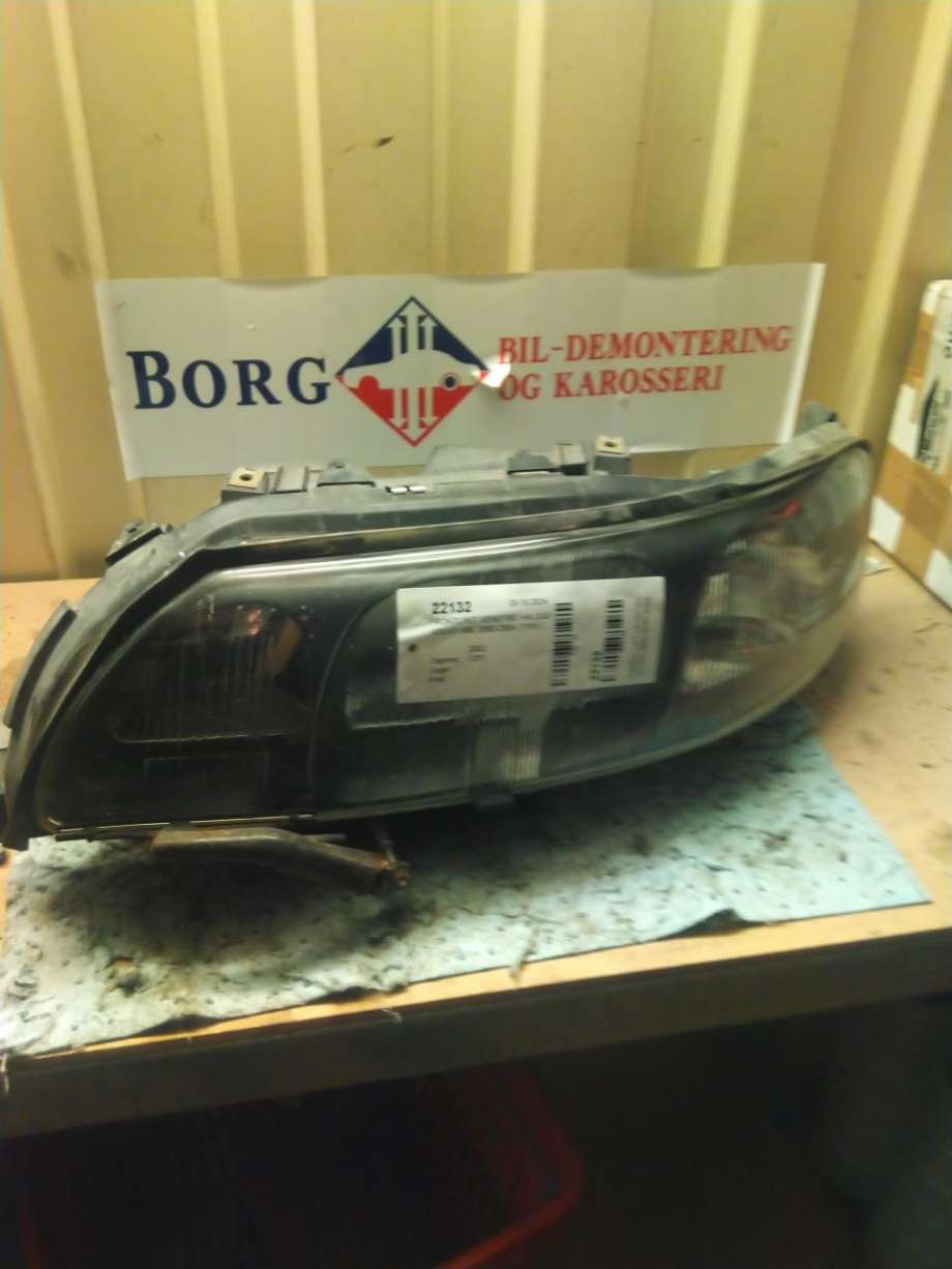 Frontlykt venstre halogen til Volvo S60 2000-2004 (Type I, Fase 1) (8659606|)