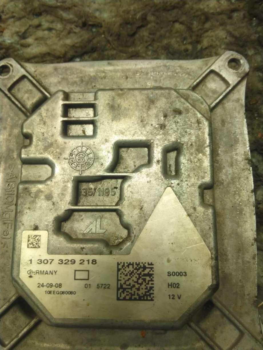 Styreenhet xenon/ballast til Audi A4 2007-2014 (Type IV) (B8) (B8) (8K0 941 597 E|)