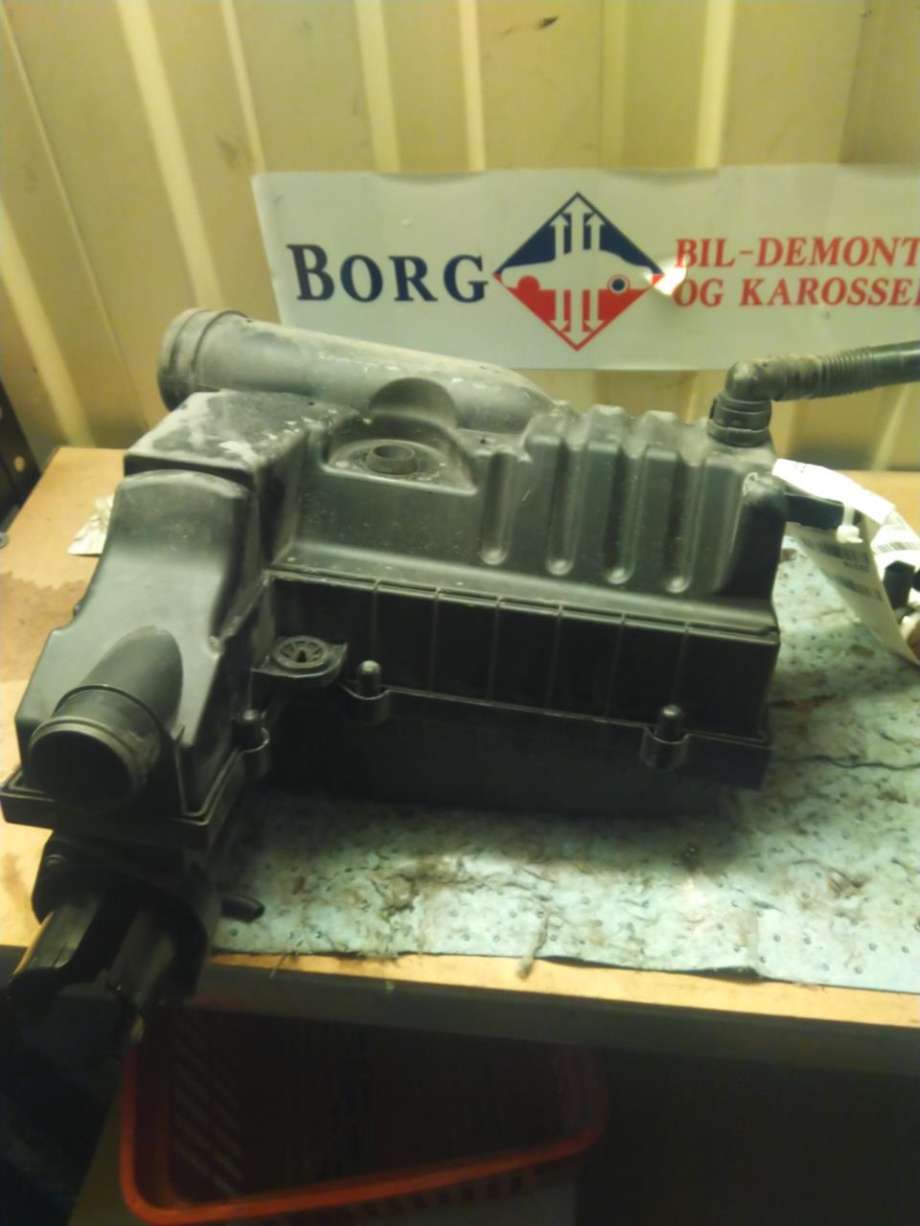 Luftfilterboks til VW Touran, 2010-2015 (Type I, Fase 3)  (3C0 129 607 BE)