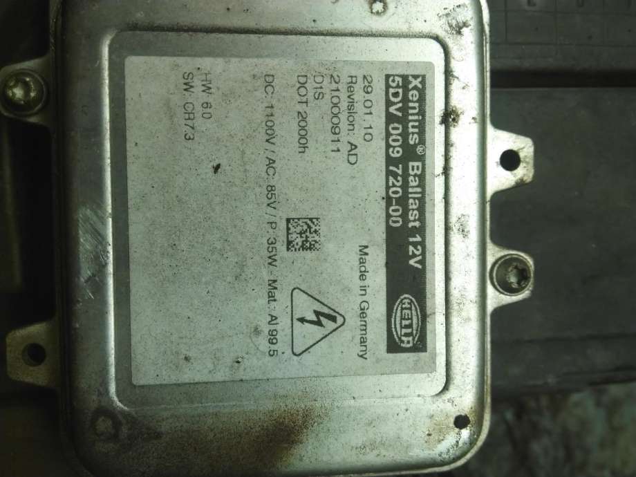 Frontlykt venstre xenon til Opel Astra J 2010-2015  (13306933|)