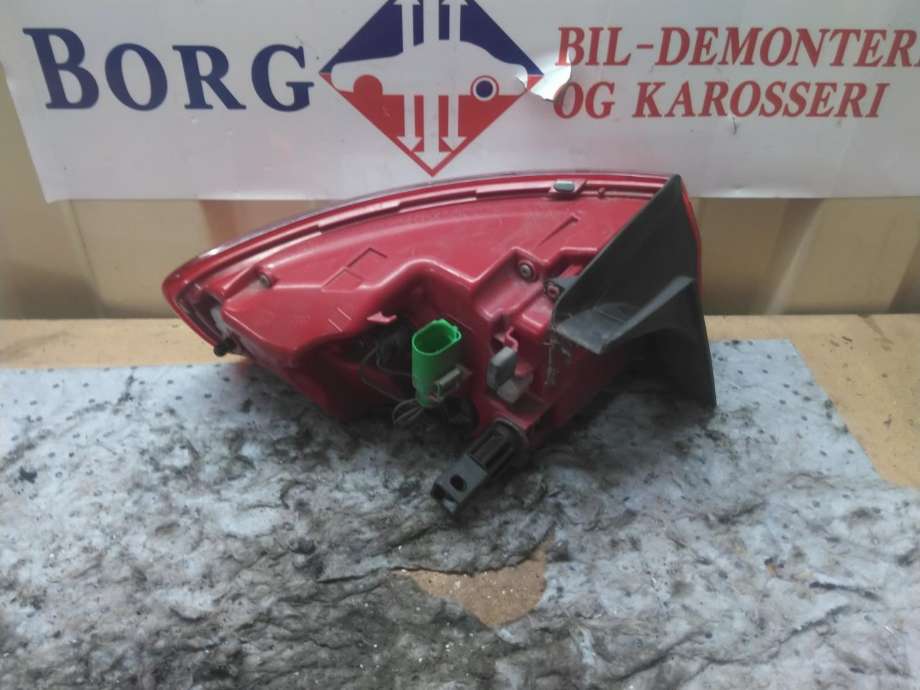 Baklykt høyre ytre til Audi A4 2007-2014 (Type IV) (B8) (B8) (8K5 945 096 AC|)