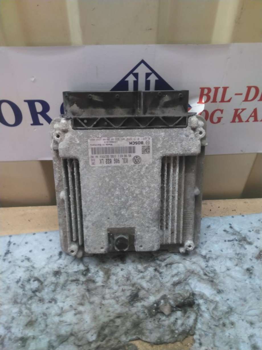 Styreenhet motor til VW Golf VI 2008-2012  (03L 906 022 LK|)
