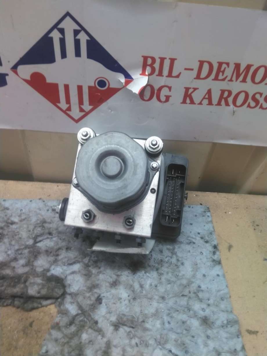 ABS sentral til Mercedes A-Klasse 2012-2018 (W176) (W176) (A 009 431 22 12|)