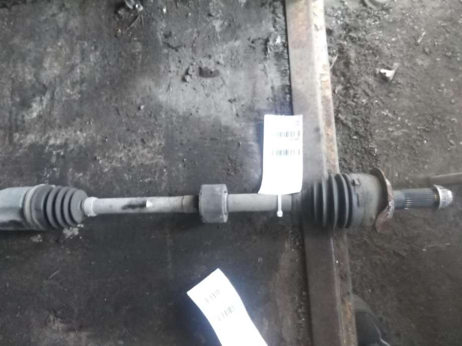 Drivaksel høyre foran, bensin/automat til Suzuki SX4 S-CROSS, 2013-->> (Type II)  (44101-61MB0)