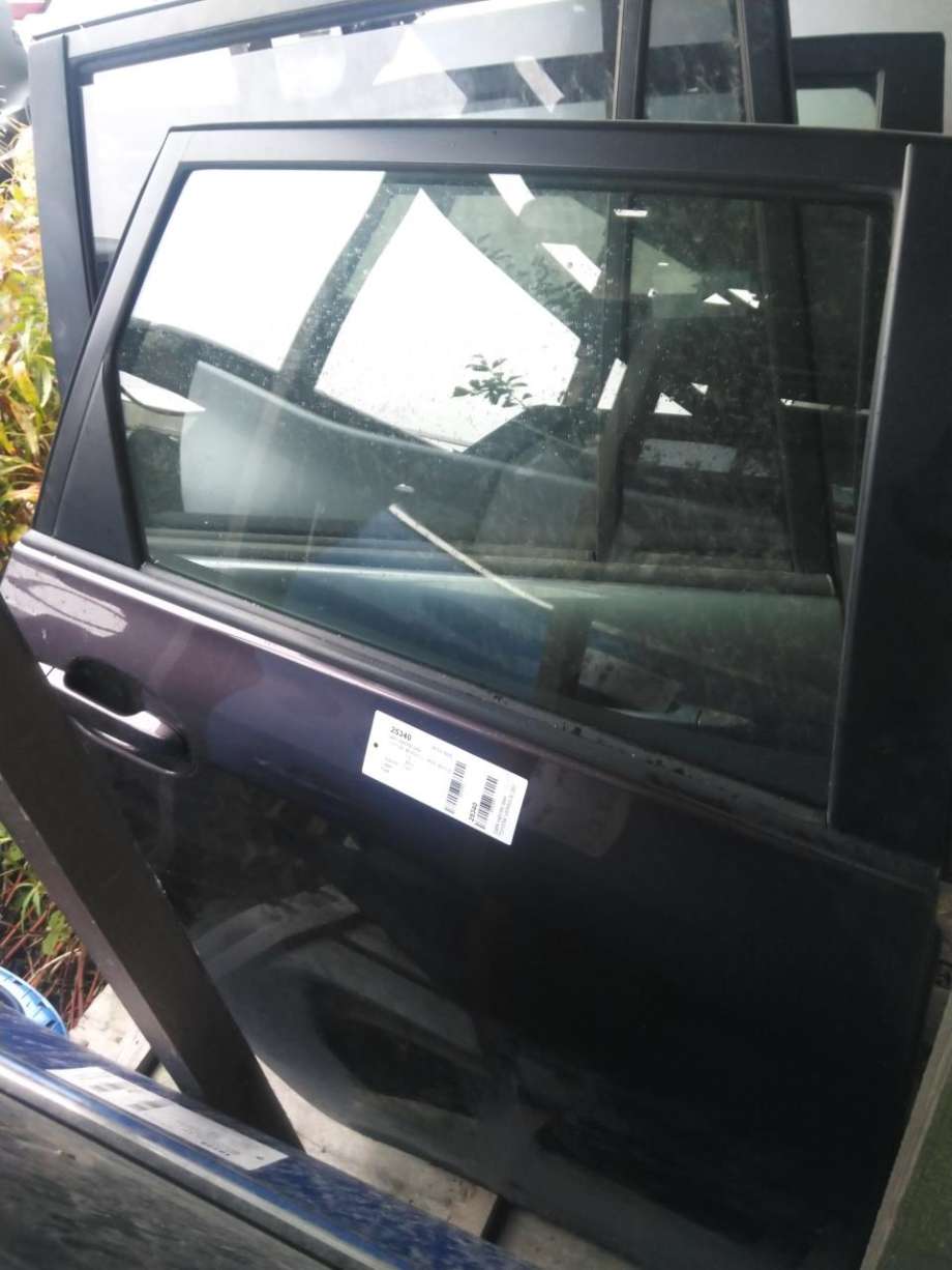 Dør høyre bak til Toyota Verso-S, 2011-2015 (COMBI) (COMBI) (6700352270)