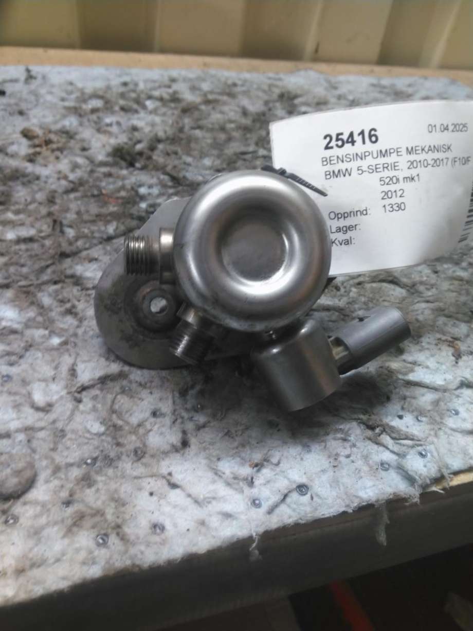 Bensinpumpe mekanisk til BMW 5-Serie, 2010-2017 (F10/F11) (F10/F11) (13 51 8 604 229)
