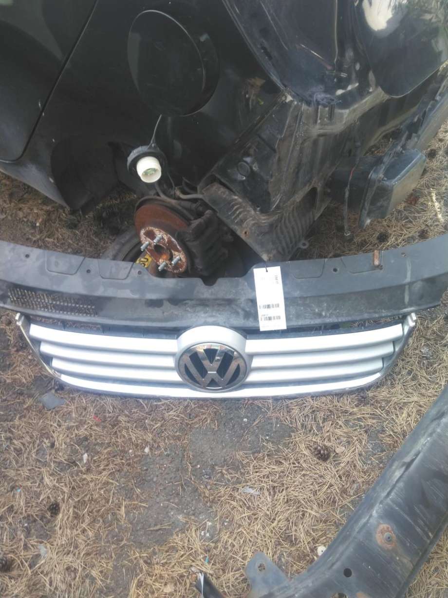 Grill til VW Transporter / Caravelle, 2003-2009 (Fase 1) (T5) (T5) (7H5 853 653)