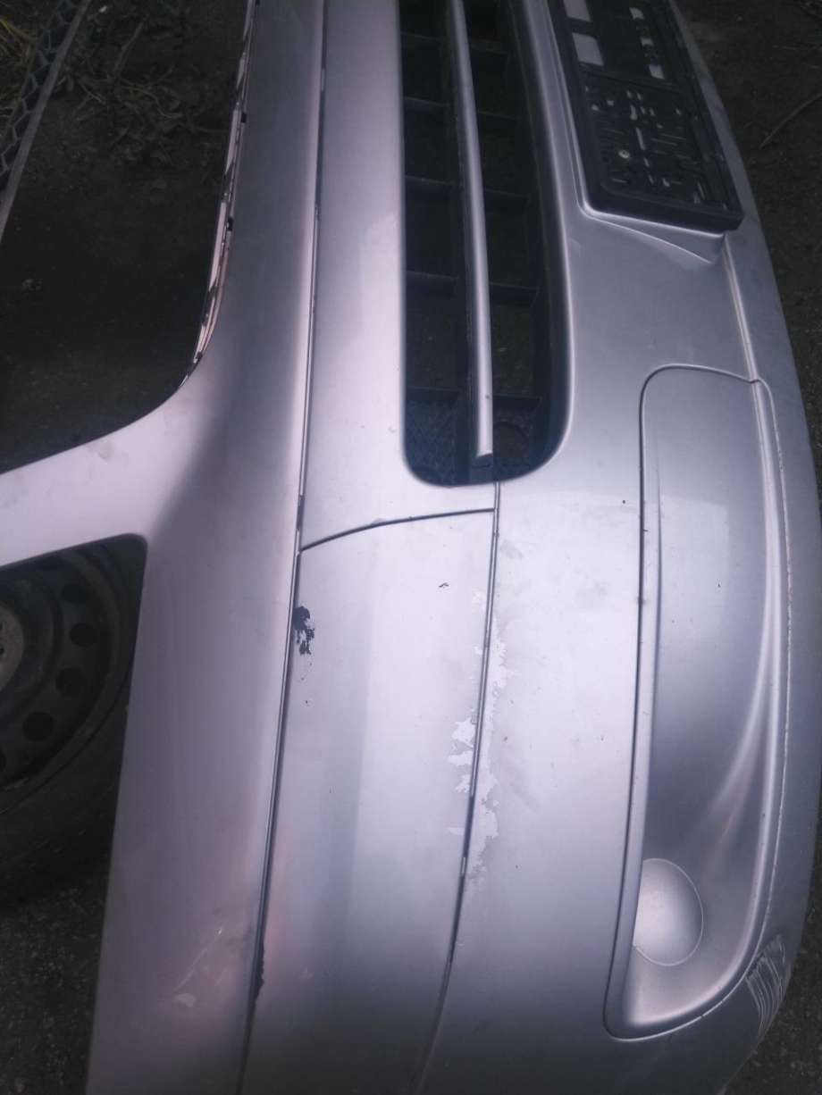 Støtfanger foran til VW Transporter / Caravelle 2003-2009 (Fase 1) (T5) (T5) (7H5 807 101 M|)