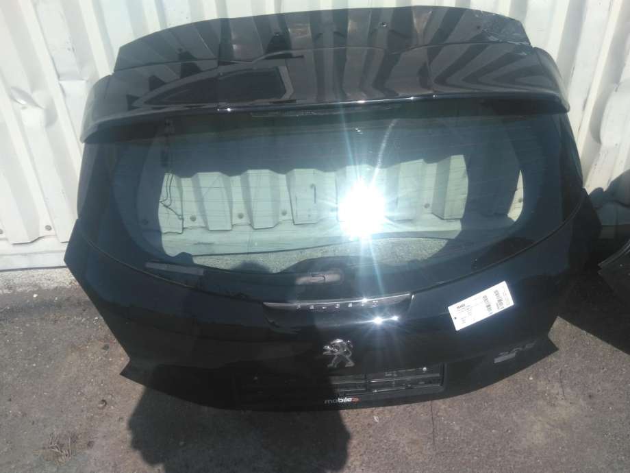 Bakluke combi til Peugeot 208, 2012-2019 (Type I)  (96 754 722 80)