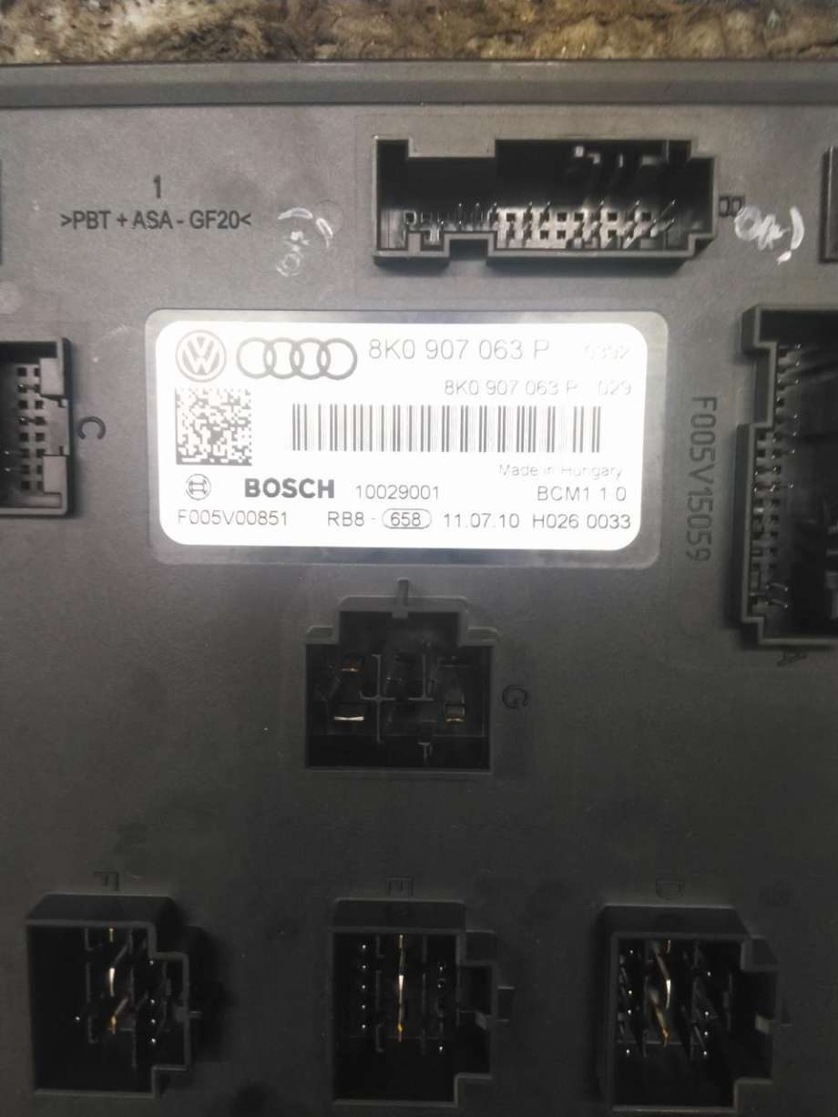 Styreenhet comfort (BCM) til Audi A4, 2007-2014 (Type IV) (B8) (B8) (8K0 907 063 BE)