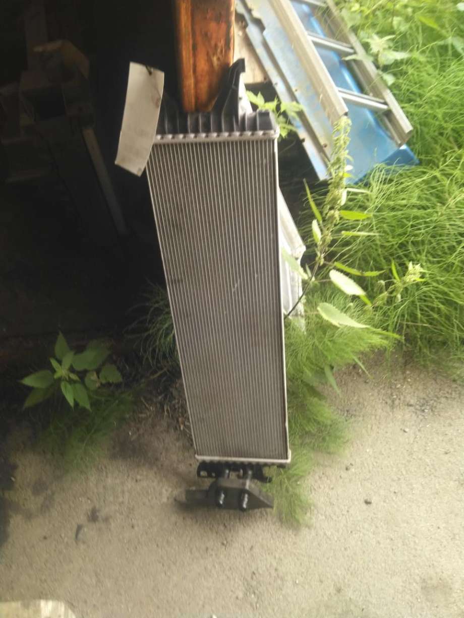 Radiator (manuell gir) til VW Transporter / Caravelle, 2015-2019 (T6) (T6) (7E0 121 212 A)