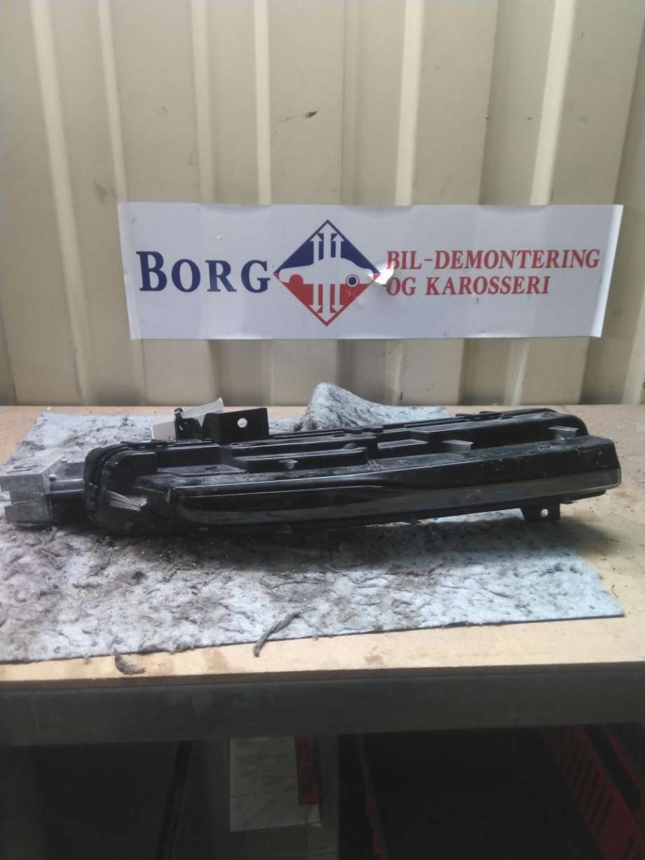 Tåkelykt høyre foran til Volvo V40, 2012-2019  (31290579)