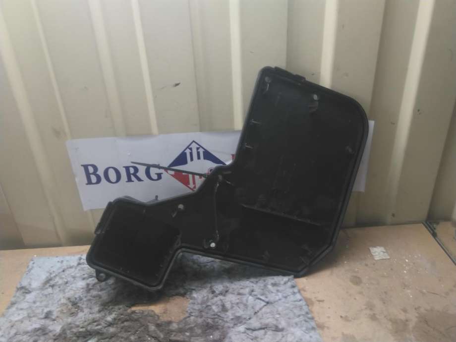 Deksel til VW Transporter / Caravelle 2015-2019 (T6) (T6) (7E0 907 300 A|7E0 907 299 A|)