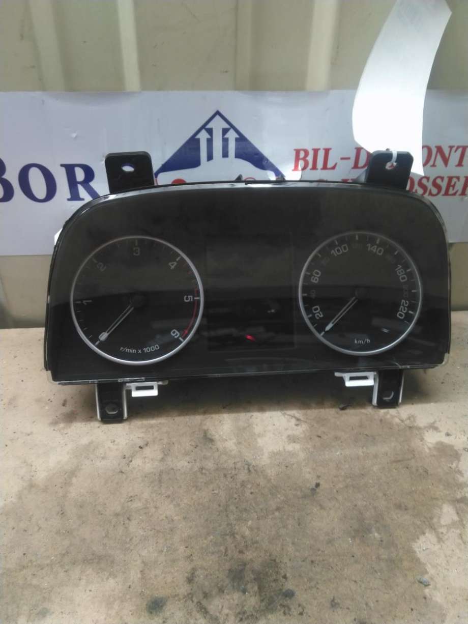 Instrumentpanel til Land Rover Discovery, 2009-2017 (Type IV)  (LR081703)