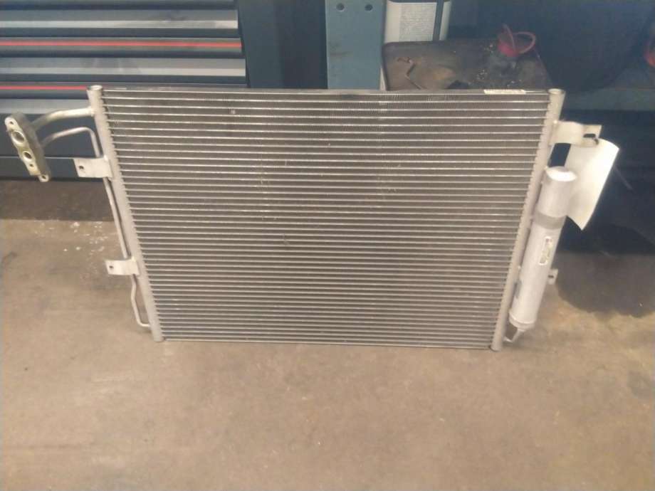 Aircondition radiator til Land Rover Discovery, 2009-2017 (Type IV)  (LR015556)