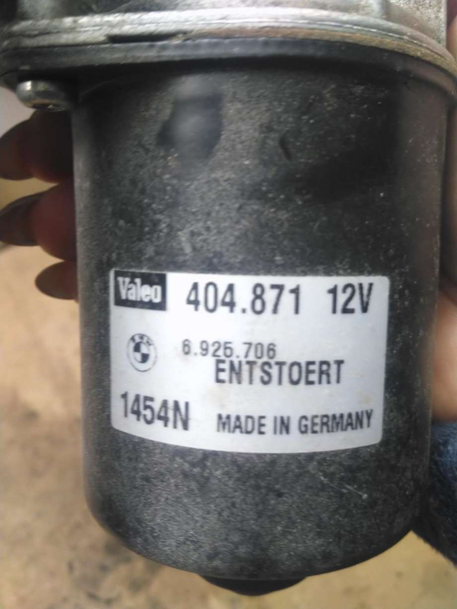 Viskermotor frontrute komplett m/overføring til BMW 1-Serie 2004-2011 (E81/E82/E87/E88) (E81/E82/E87/E88) (61 61 7 192 963|)