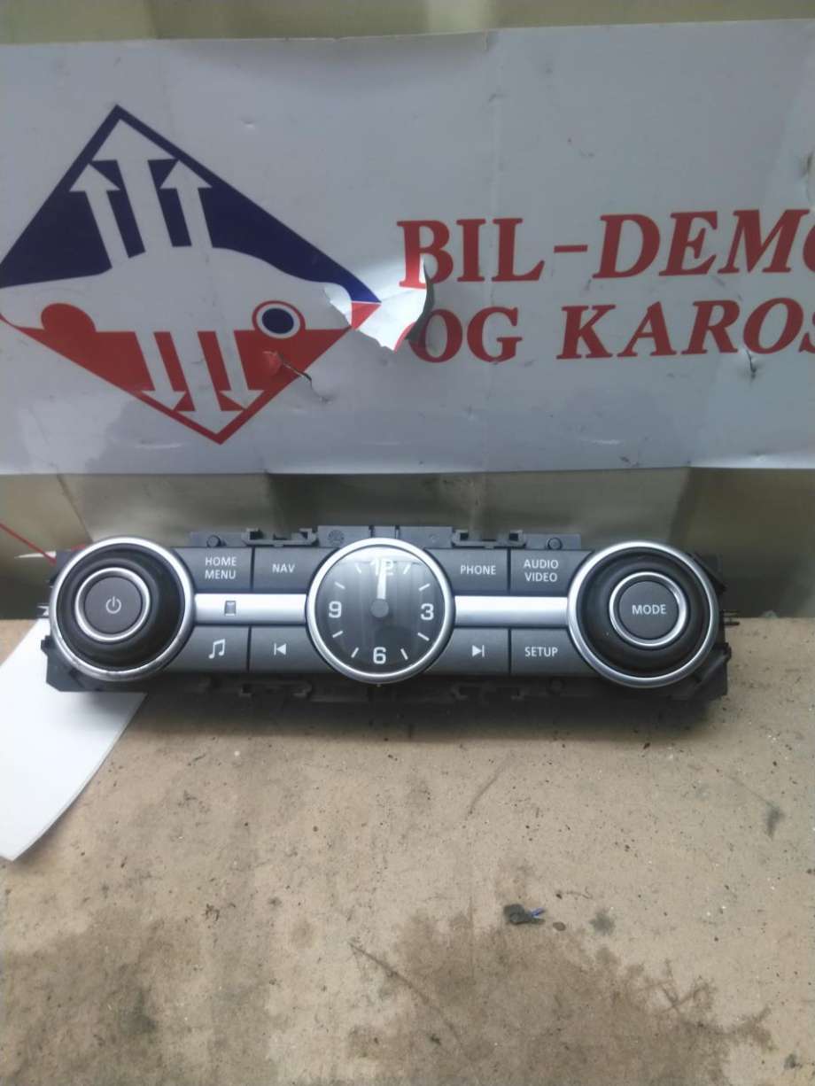 Bilstereo navigasjon betjeningspanel til Land Rover Discovery, 2009-2017 (Type IV)  (CH22-18C858-BB)